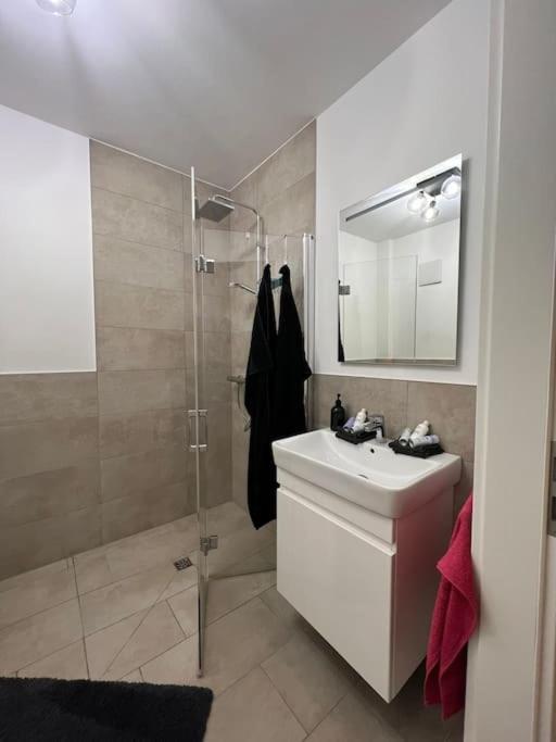 City-Juwel - Luxus Ferienwohnung Хайнсберг Екстериор снимка